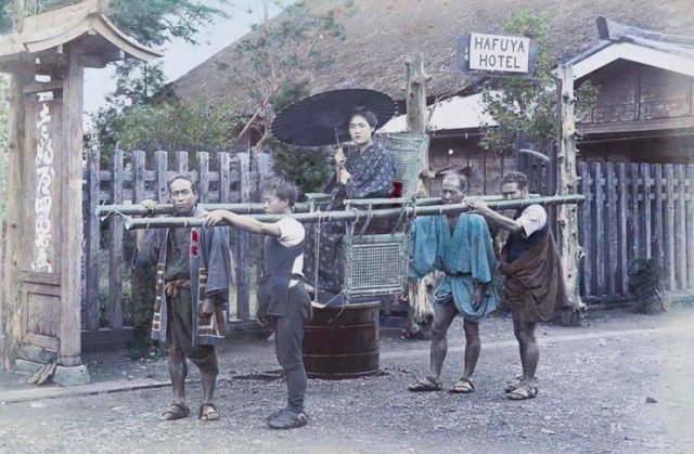 Japan 130 Years Ago (24 pics)