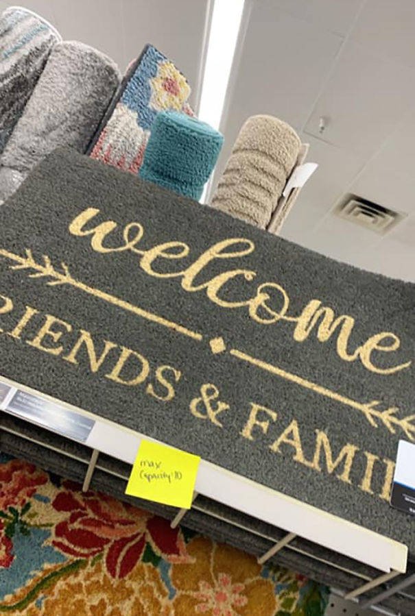 Funny Notes Around Walmart (31 pics)