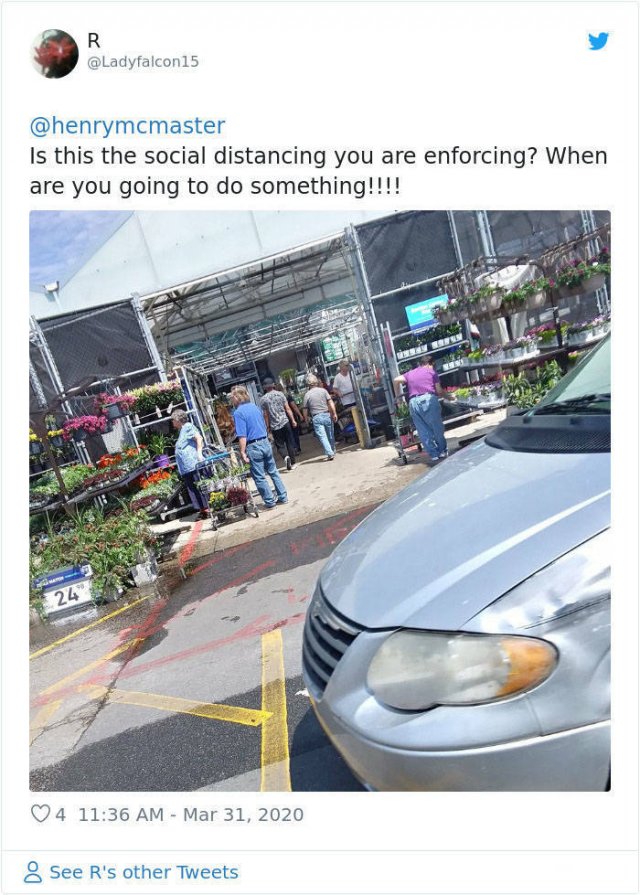 South Carolina Hasn't Heard About Social Distancing (31 pics)