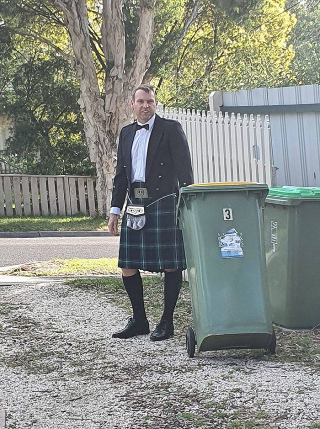 Australians Take Part In Bin Challenge (29 pics)