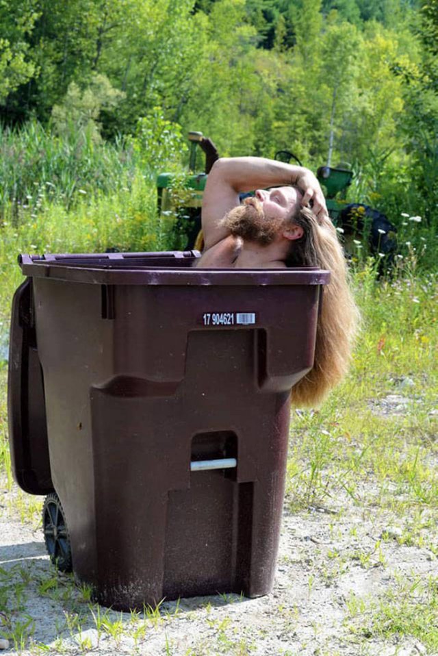 Australians Take Part In Bin Challenge (29 pics)