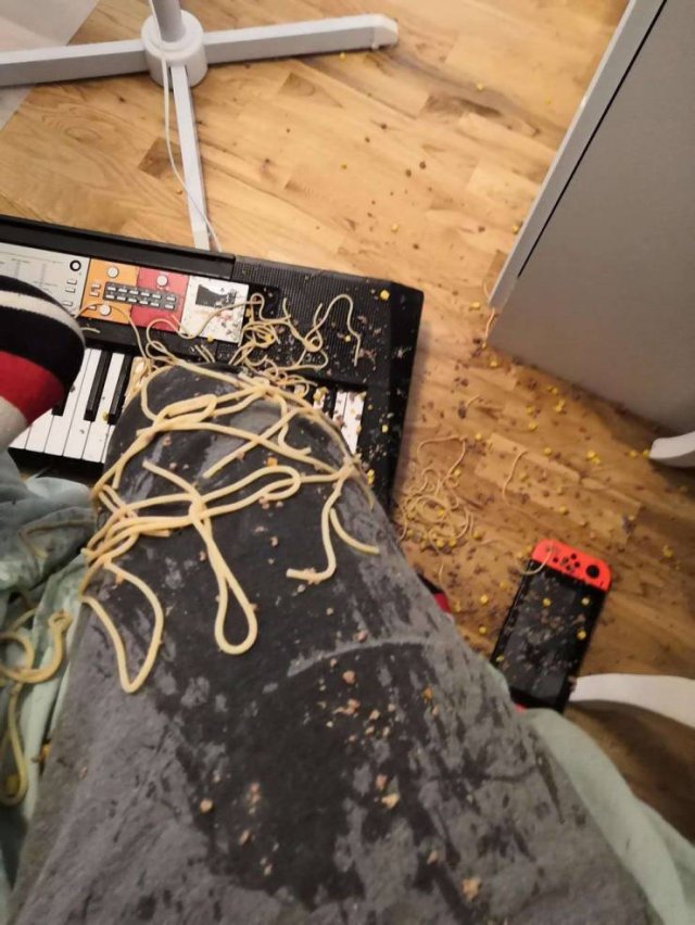 Bad Days Happen (51 pics)