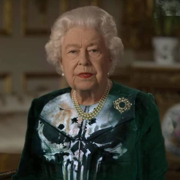 Queen Elizabeth Speech In A Green Outfit: Hilarious Tweets (35 pics)