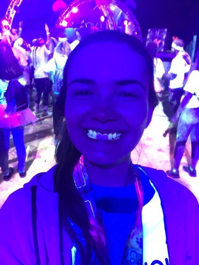 Everything Changes Under Ultraviolet Light (17 pics) Everything Changes Under Ultraviolet Light (17 pics)