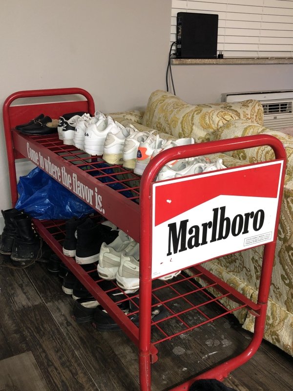 Thrift Shop Treasures (32 pics)
