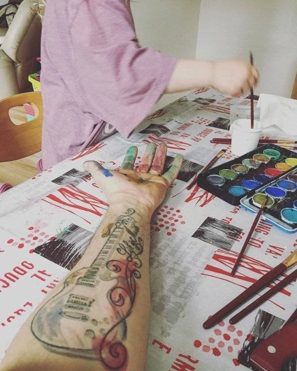 Living With Children (33 pics)