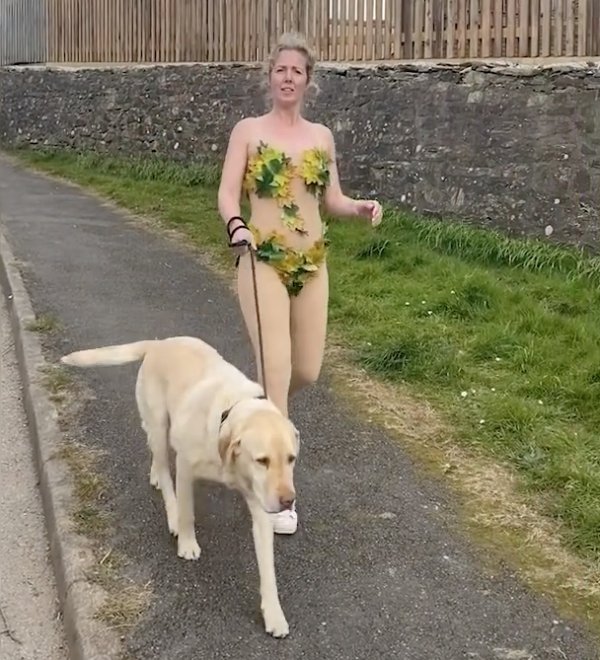 Hilarious Dog-Walking Costumes By Clare Meardon (25 pics)