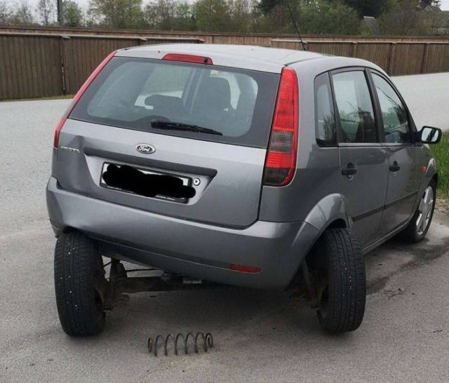 Bad Days Happen (52 pics)