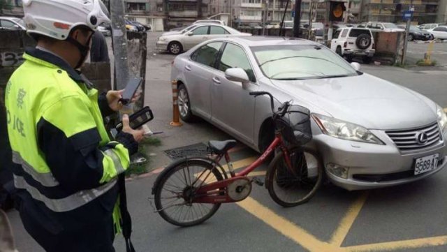 Bad Days Happen (52 pics)