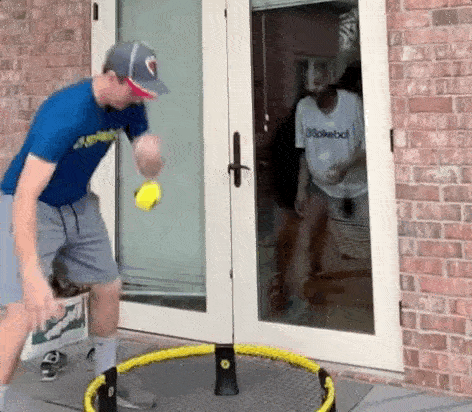 Spikeball GIFs (20 gifs)