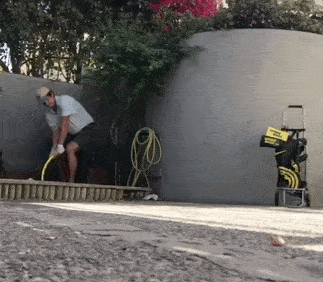 Spikeball GIFs (20 gifs)