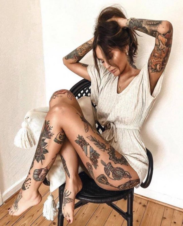 Tattooed Girls (56 pics)