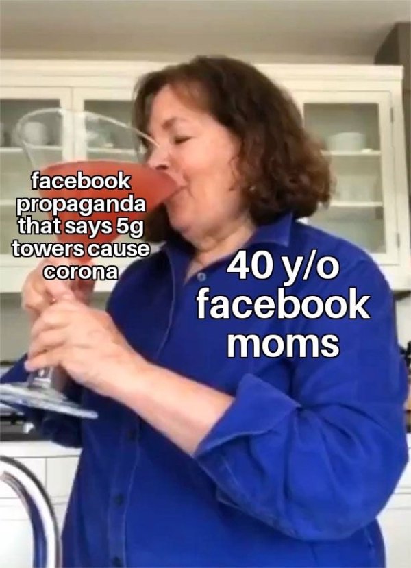 Karen Memes (31 pics)