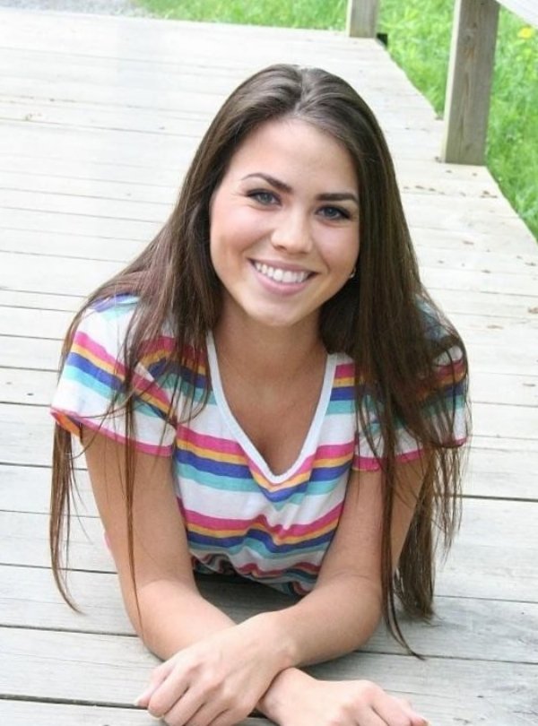 Girls With Beautiful Smiles (31 pics)