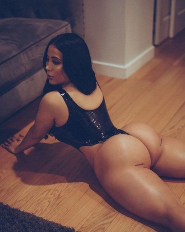 Beautiful Girls (57 pics)