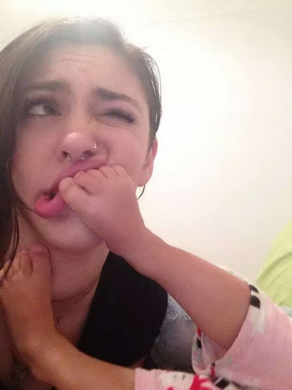 Living With Children (34 pics)
