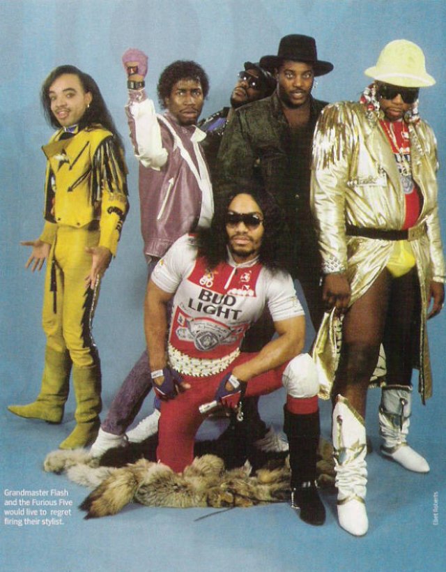 Weird Bands Posing Photos (25 pics)