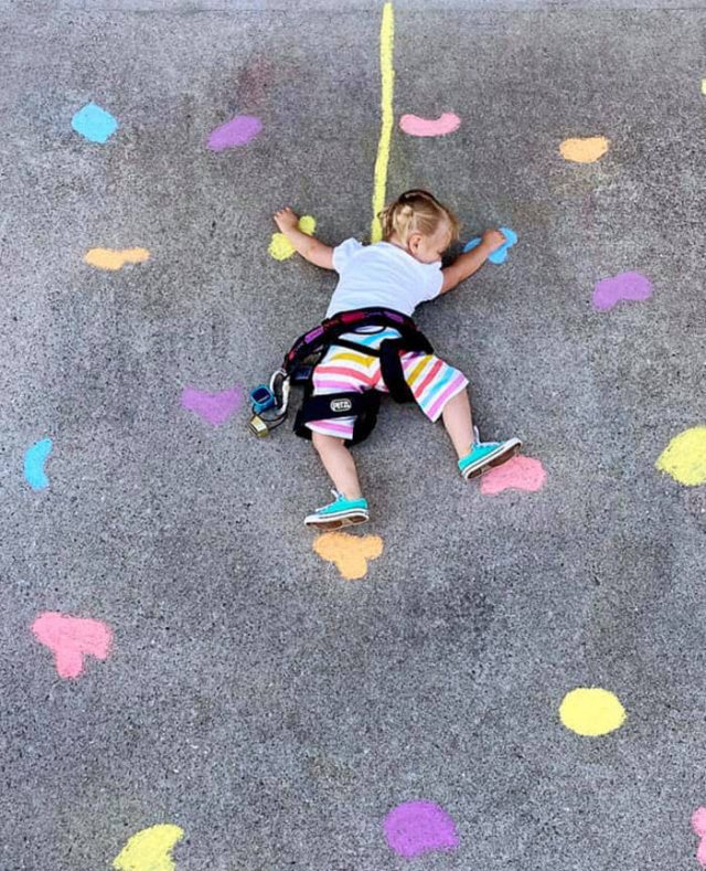 Quarantine Chalk Art By Abbey Burns Tucker (30 pics)