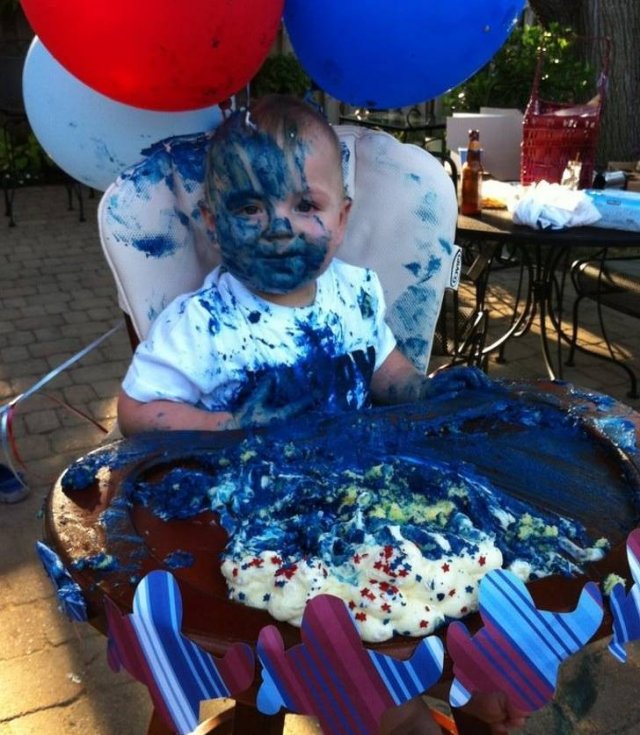 Living With Pets And Children (18 pics) Living With Pets And Children (18 pics)