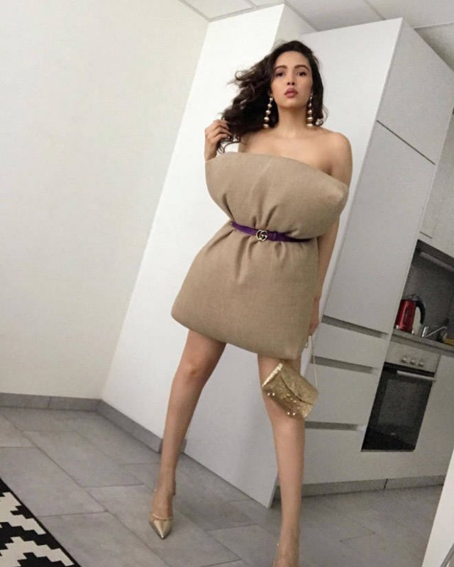 Pillow Dress Challenge (22 pics)