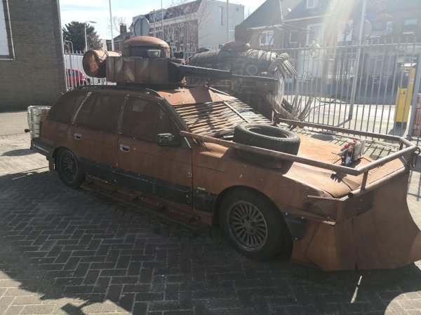 Weird Cars (34 pics)