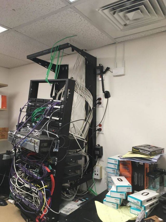 Tech Support Struggles (40 pics)