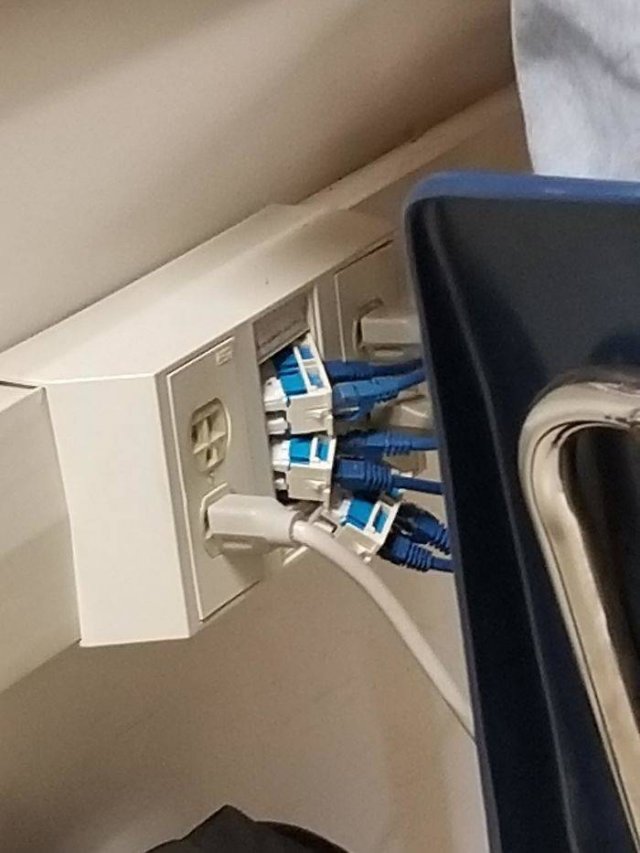 Tech Support Struggles (40 pics)