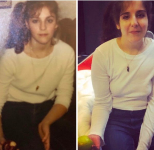 Women Recreating Their Mothers Old Photos (33 pics)