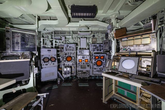 Inside The Decommissioned Warships (28 pics)