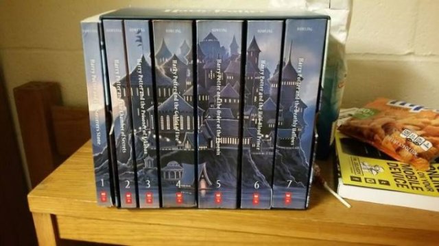 Book Lovers Struggles (40 pics)