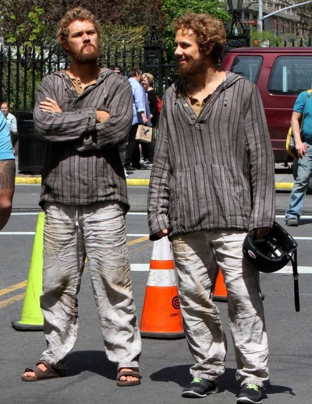 Actors With Their Stunt Doubles (17 pics)