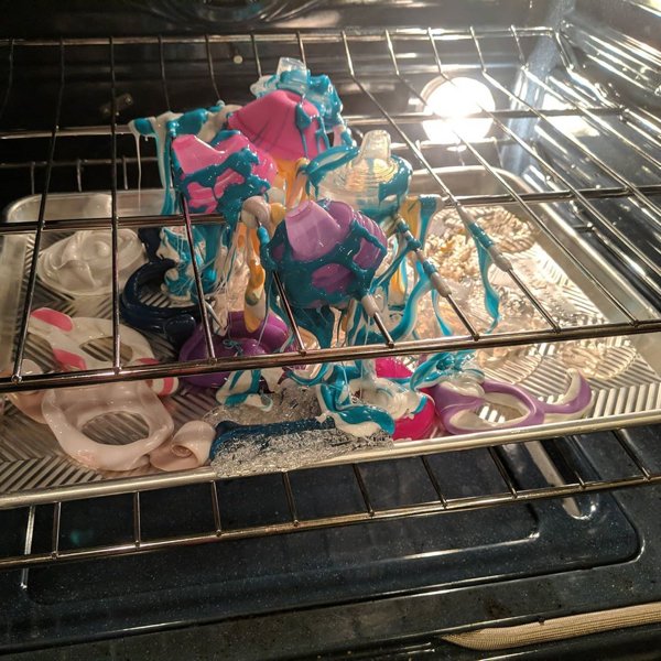 Tired Parents Struggles (26 pics)