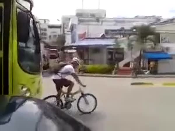 Cyclist Vs Bus Driver