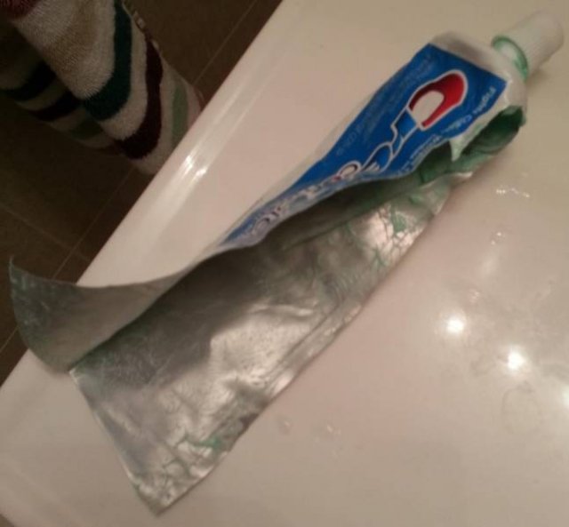 Relationship Struggles (20 pics)