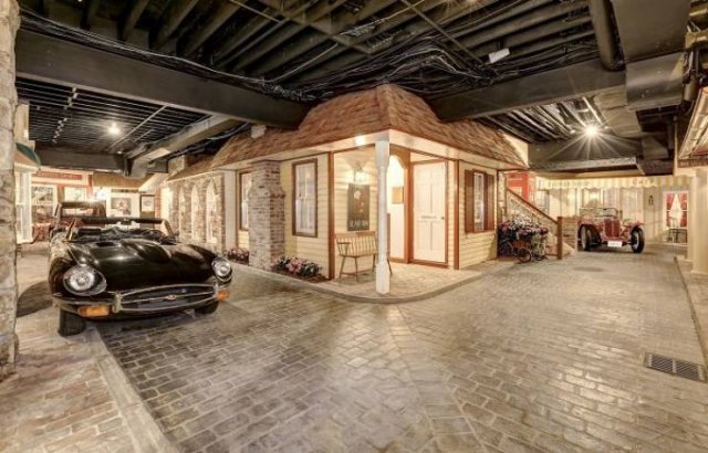 Look At This Luxury Mansion (28 pics)