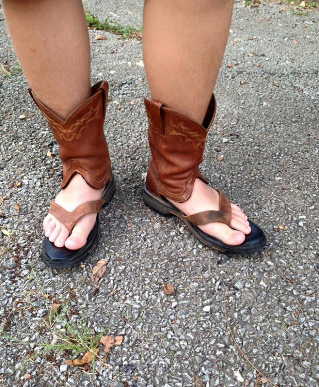 Weird Cowboy Boot Sandals Trend (21 pics)