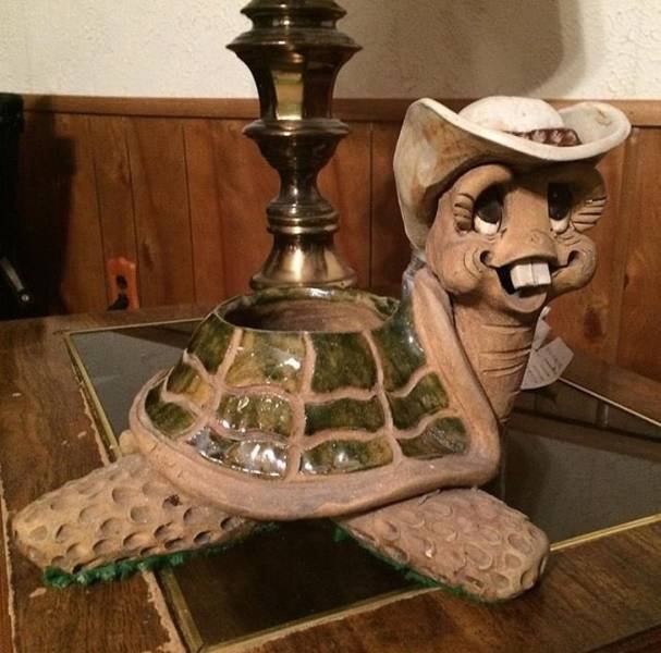 People Still Keep These Things At Home (16 pics)