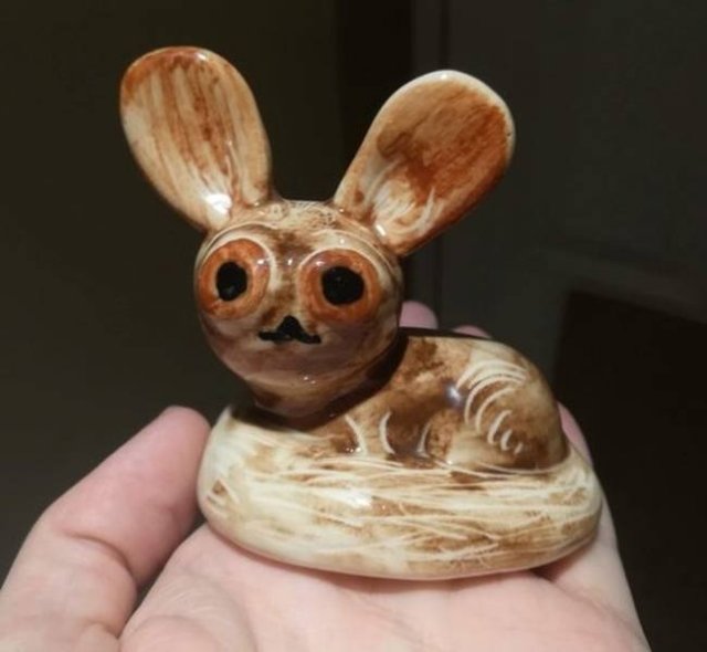 People Still Keep These Things At Home (16 pics)