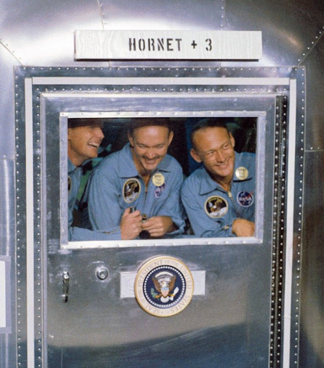 NASA Archives: Real Conversations From Apollo 11 (18 pics)