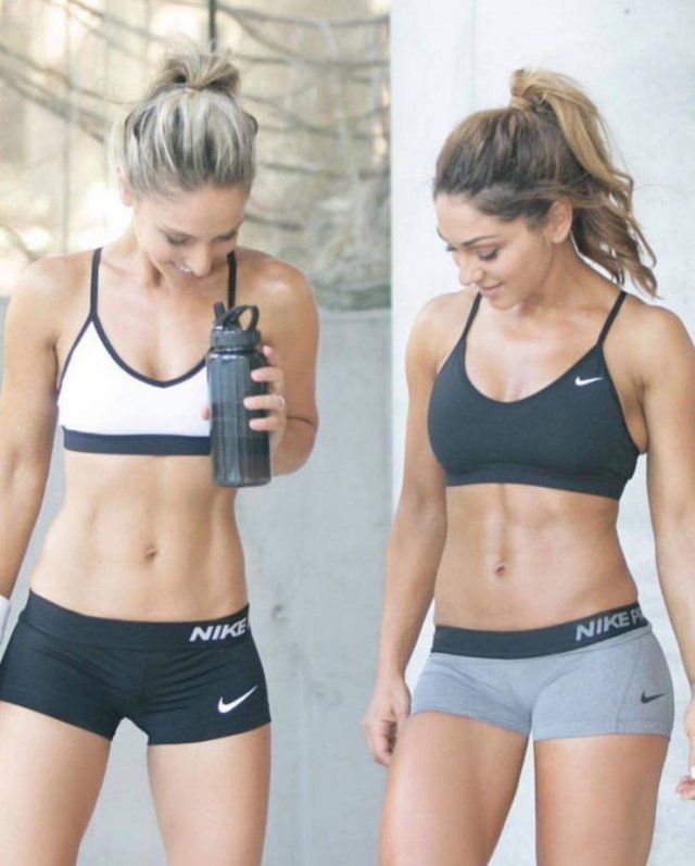 Sporty Girls (50 pics)
