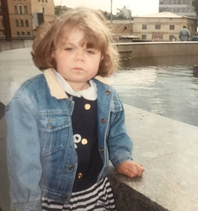 Childhood Stories (22 pics) Childhood Stories (22 pics)