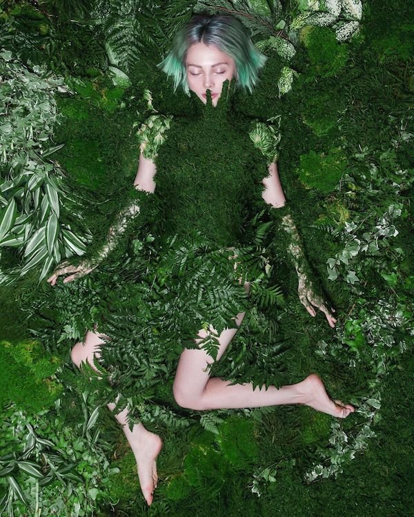 Amazing Art By Russian Model (39 pics)