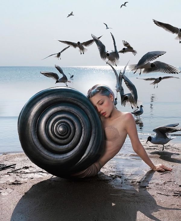 Amazing Art By Russian Model (39 pics)