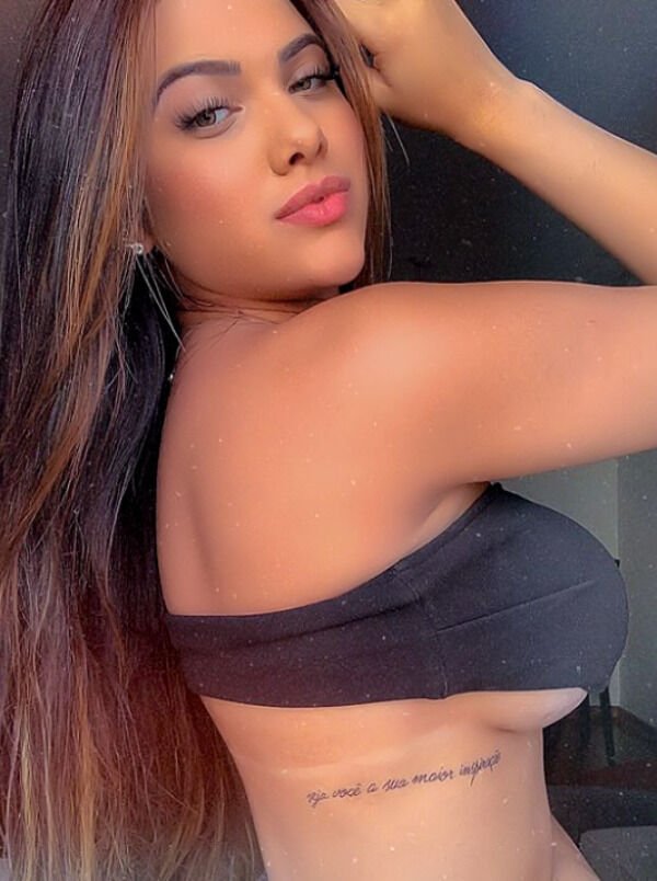 Side View (33 pics)