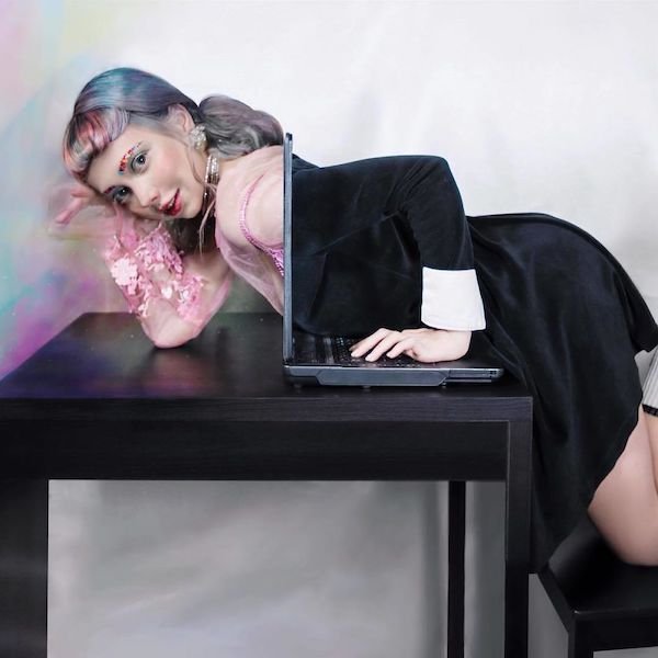 Amazing Art By Russian Model (39 pics)