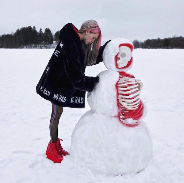 Amazing Art By Russian Model (39 pics)