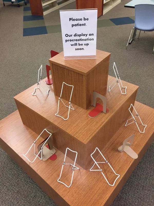 Jokes Of Librarians (35 pics)