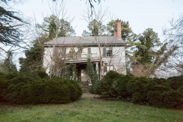 Abandoned Confederate Colonel's House (26 pics) Abandoned Confederate Colonel's House (26 pics)