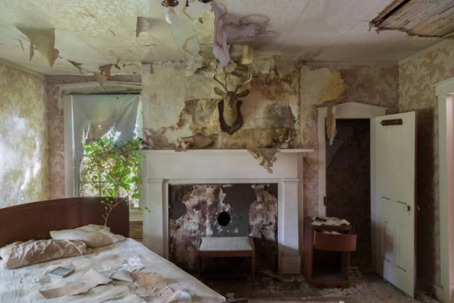 Abandoned Confederate Colonel's House (26 pics) Abandoned Confederate Colonel's House (26 pics)