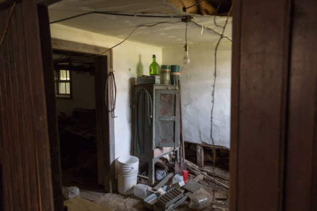 Abandoned Confederate Colonel's House (26 pics) Abandoned Confederate Colonel's House (26 pics)